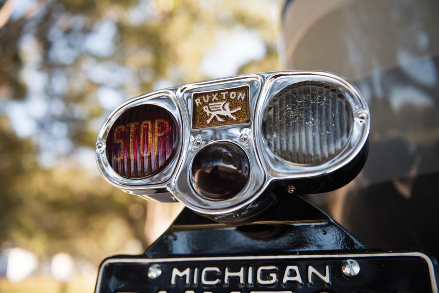 Детали экстерьера Ruxton Model C Sedan 1930 года  (фото 26 из 34)